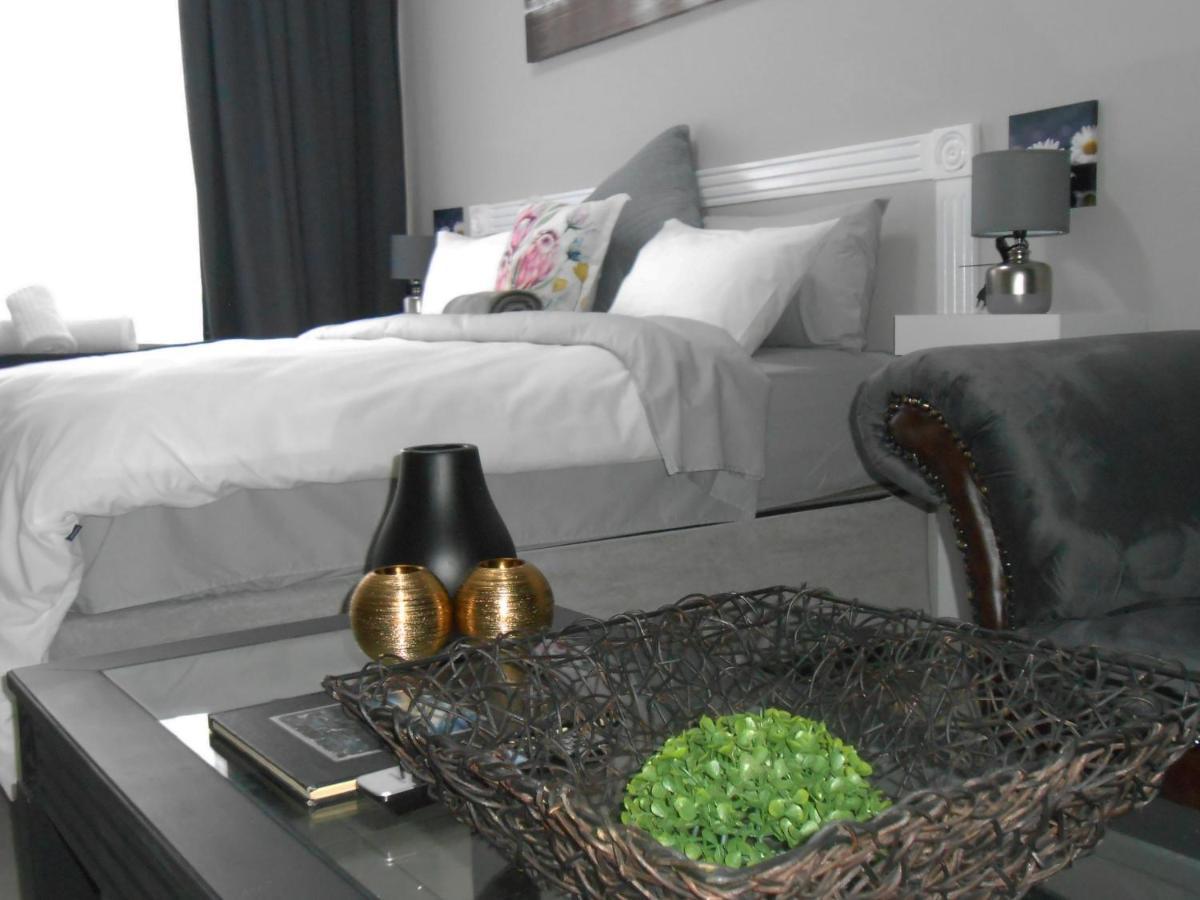The Jack Rose Hotel, Rosebank, Gautrain โจฮันเนสเบิร์ก ภายนอก รูปภาพ