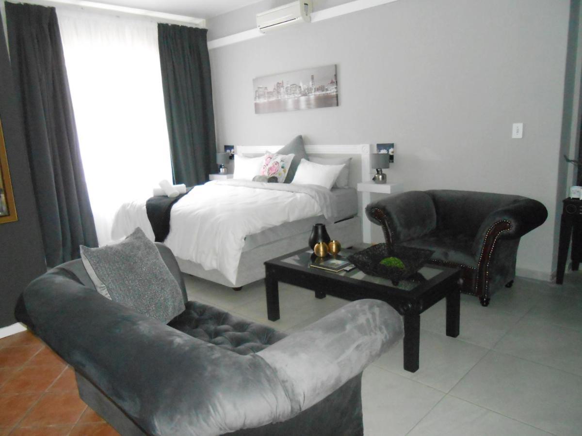 The Jack Rose Hotel, Rosebank, Gautrain โจฮันเนสเบิร์ก ภายนอก รูปภาพ